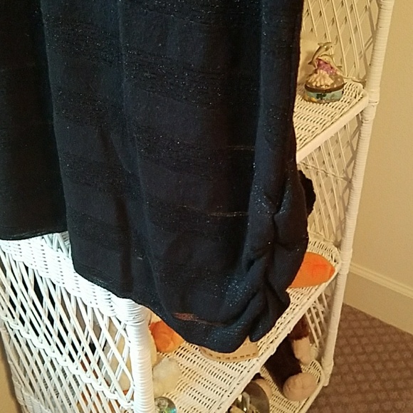 Top - Picture 4 of 4